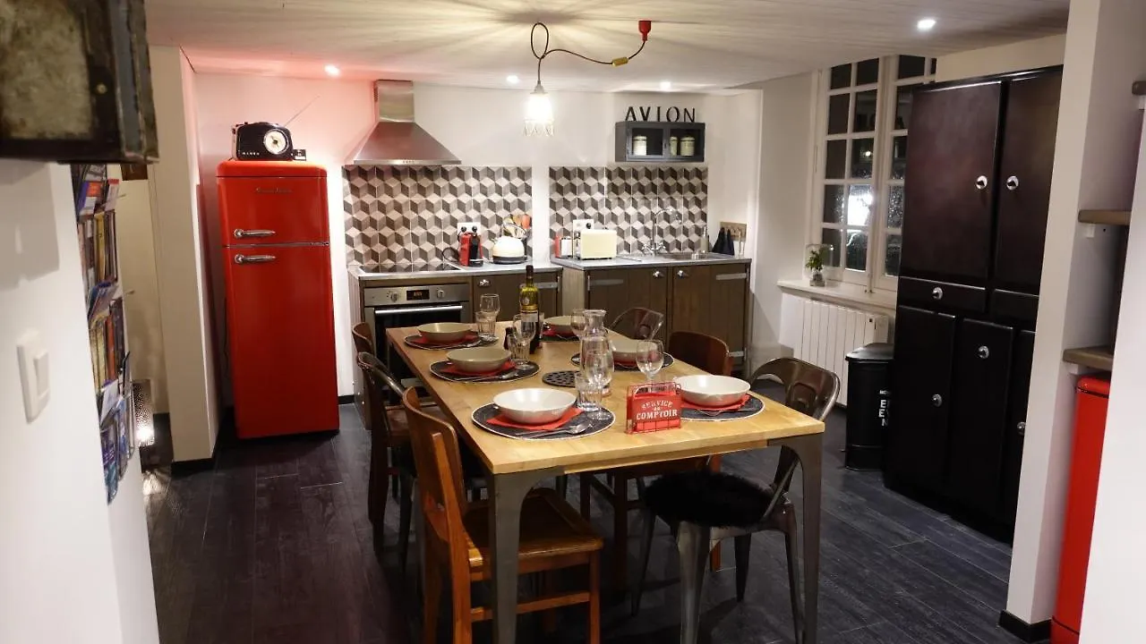 شقة St Malo Intra-Muros Duplex 2 Chambres Wifi Haut Debit A 3 Min Des Plages سان مالو