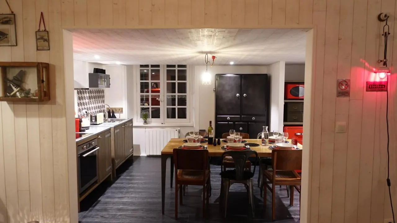 شقة St Malo Intra-Muros Duplex 2 Chambres Wifi Haut Debit A 3 Min Des Plages سان مالو