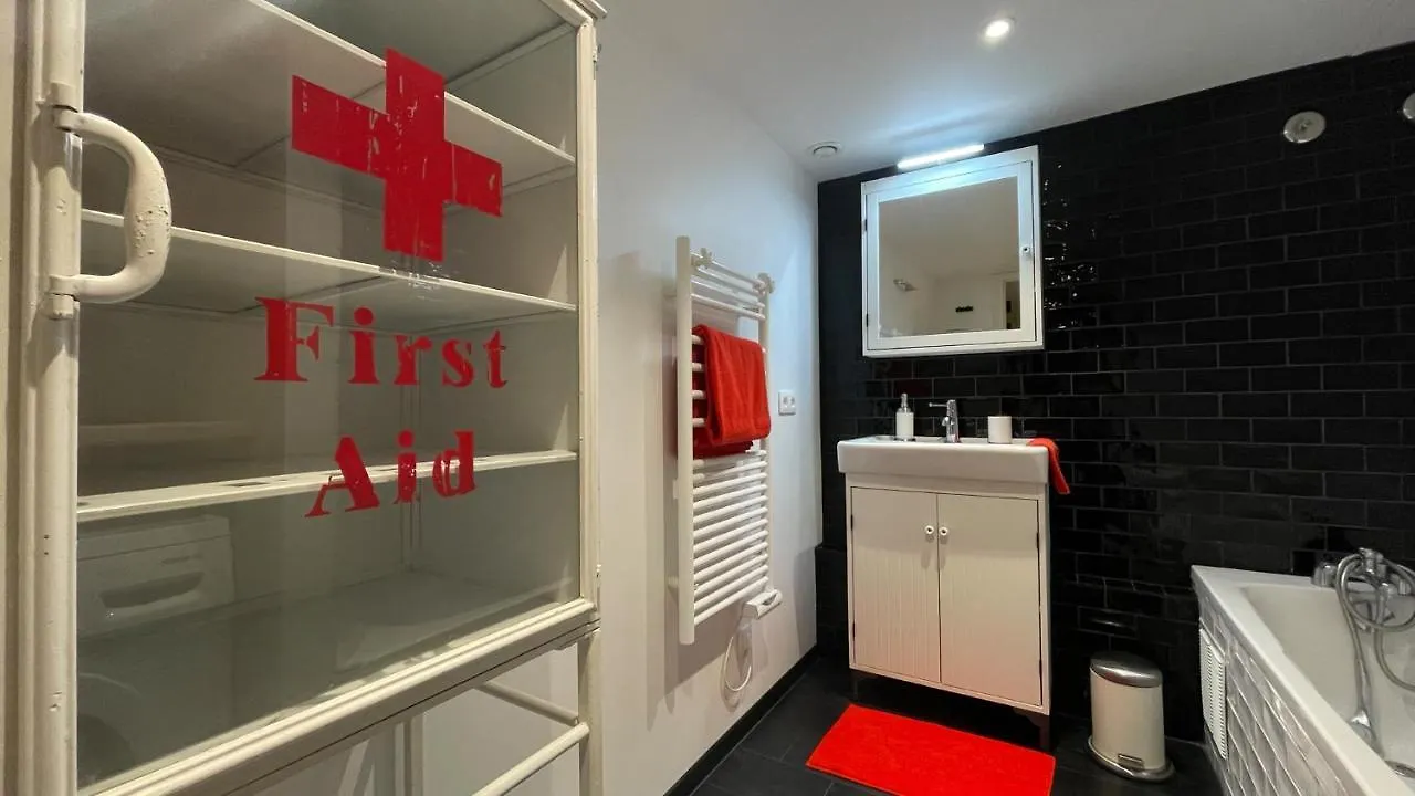 شقة St Malo Intra-Muros Duplex 2 Chambres Wifi Haut Debit A 3 Min Des Plages سان مالو